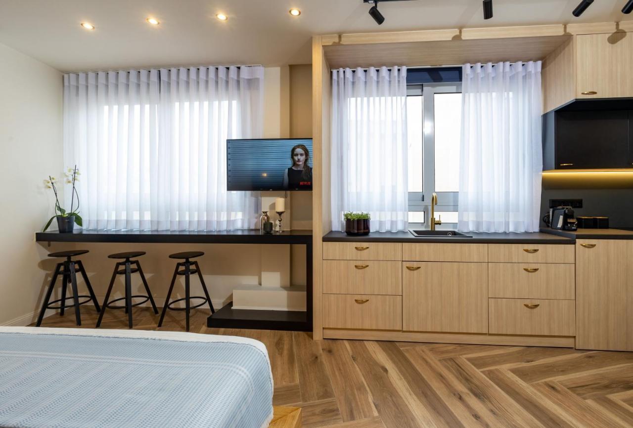 Triple A - Prime Location - Between Monastiraki & Syntagma Square-Free Parking! Aten Exteriör bild